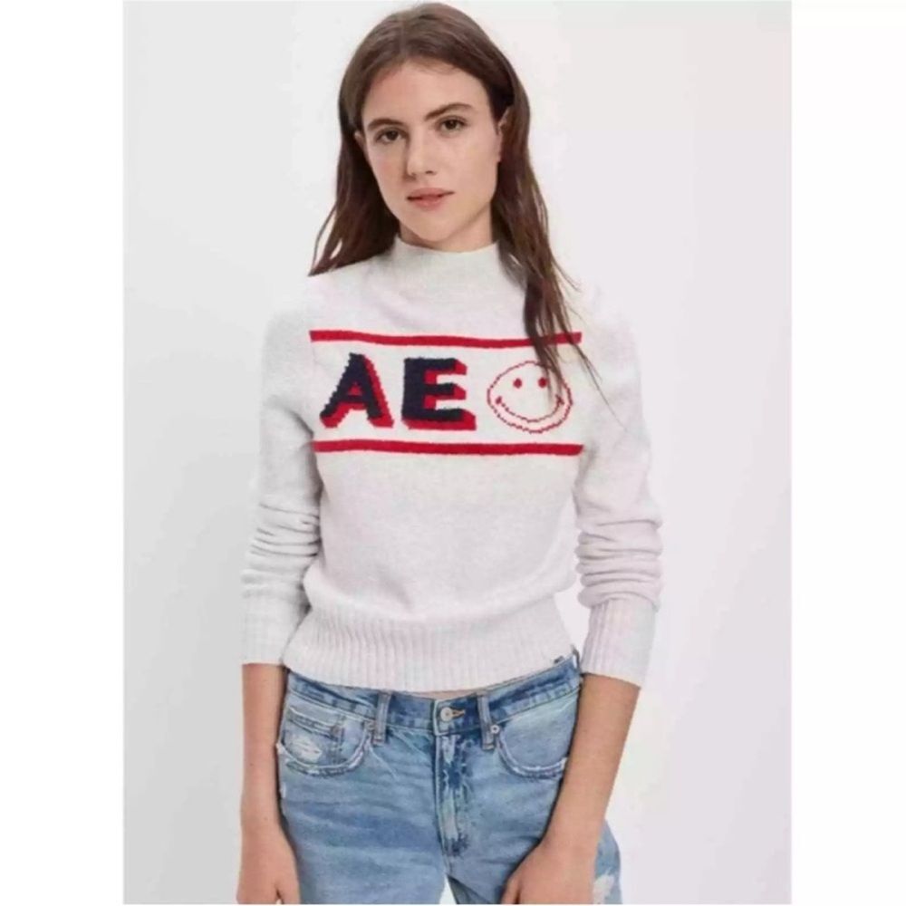 NWT American Eagle x Smiley Mock Neck Sweater Grey Size Medium